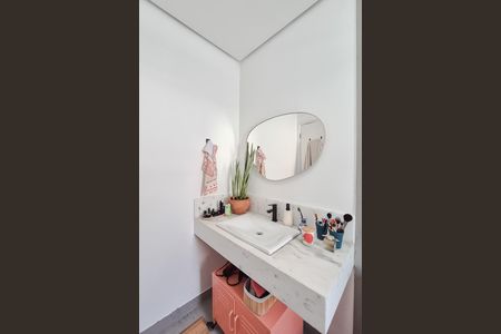 Casa de condomínio à venda com 223m², 3 quartos e 4 vagas Casa de condomínio à venda com 223m², 3 quartos e 4 vagasBanheiro da Suíte