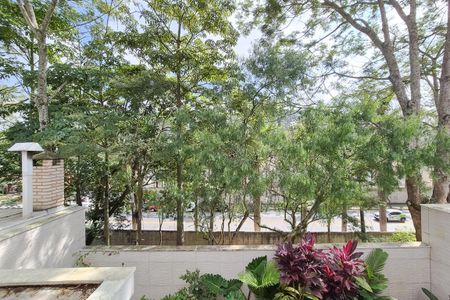 Casa de condomínio à venda com 223m², 3 quartos e 4 vagas Casa de condomínio à venda com 223m², 3 quartos e 4 vagasvaranda da Suíte