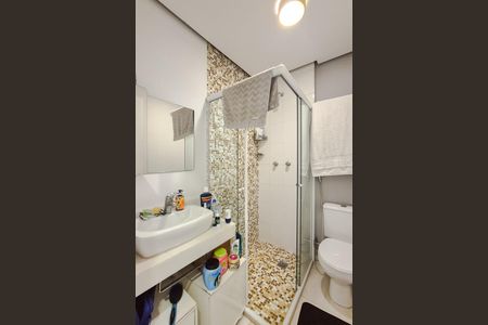 Casa de condomínio à venda com 223m², 3 quartos e 4 vagas Casa de condomínio à venda com 223m², 3 quartos e 4 vagasBanheiro da Suíte 2