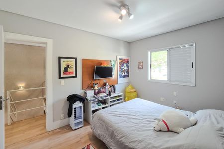 Casa de condomínio à venda com 223m², 3 quartos e 4 vagas Casa de condomínio à venda com 223m², 3 quartos e 4 vagasQuarto