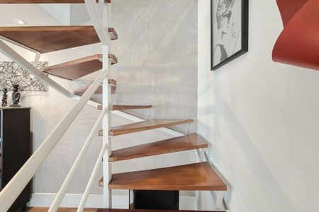 Casa de condomínio à venda com 223m², 3 quartos e 4 vagas Casa de condomínio à venda com 223m², 3 quartos e 4 vagascorredor