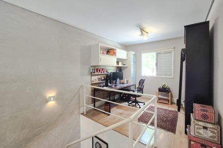 Casa de condomínio à venda com 223m², 3 quartos e 4 vagas Casa de condomínio à venda com 223m², 3 quartos e 4 vagasSala 2