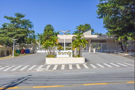 Casa de condomínio à venda com 223m², 3 quartos e 4 vagas Casa de condomínio à venda com 223m², 3 quartos e 4 vagasentrada do condomínio