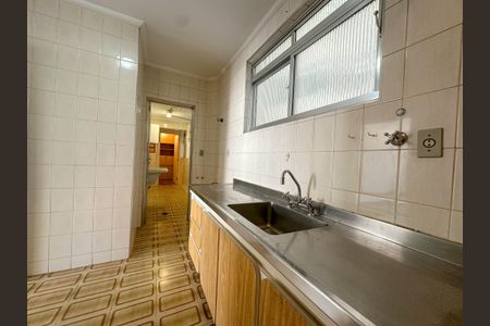 Apartamento para alugar com 120m², 2 quartos e 2 vagasCozinha