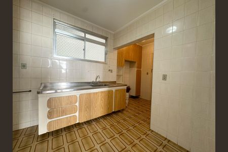 Apartamento para alugar com 120m², 2 quartos e 2 vagasCozinha