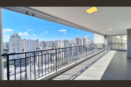 Apartamento à venda com 224m², 4 quartos e 4 vagasVaranda 