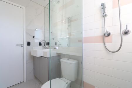 Apartamento à venda com 224m², 4 quartos e 4 vagasBanheiro da Suíte