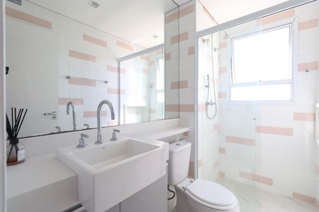 Apartamento à venda com 224m², 4 quartos e 4 vagasBanheiro da Suíte