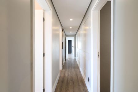 Apartamento à venda com 224m², 4 quartos e 4 vagasCorredor 