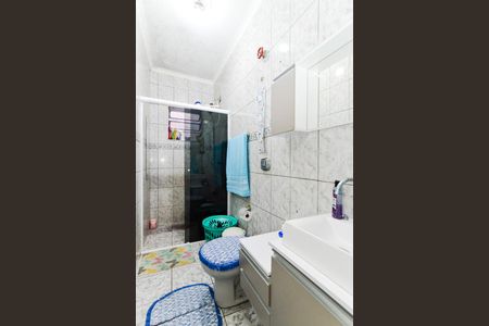 Casa à venda com 176m², 2 quartos e 2 vagasBanheiro Social 1