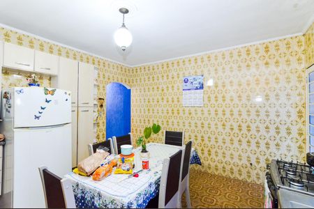 Casa à venda com 176m², 2 quartos e 2 vagasCozinha