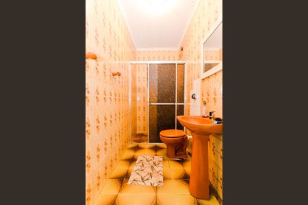 Casa à venda com 176m², 2 quartos e 2 vagasBanheiro Social 2