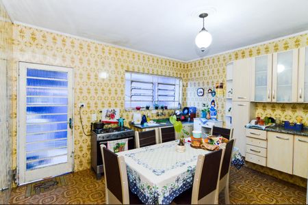 Casa à venda com 176m², 2 quartos e 2 vagasCozinha