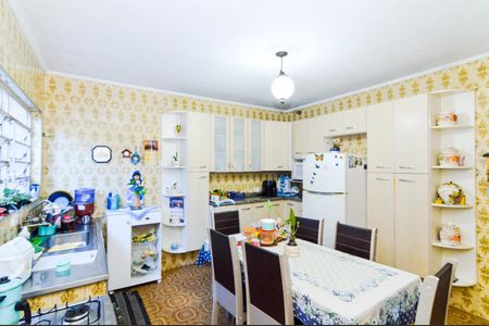 Casa à venda com 176m², 2 quartos e 2 vagasCozinha