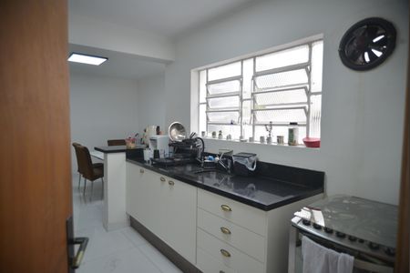 Casa para alugar com 190m², 3 quartos e 2 vagasCozinha