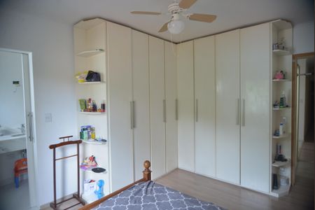 Casa para alugar com 190m², 3 quartos e 2 vagasQuarto Suíte