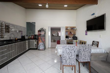 Casa à venda com 158m², 3 quartos e 2 vagasSacada Gourmet