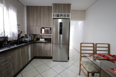 Cozinha de casa à venda com 3 quartos, 158m² em Jardim Santo Alberto, Santo André