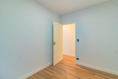 Casa à venda com 3 quartos, 180m² em Vila Paulista, São Paulo