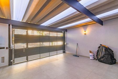 Casa à venda com 3 quartos, 180m² em Vila Paulista, São Paulo