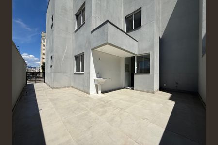 Apartamento à venda com 110m², 2 quartos e 2 vagasÁrea externa