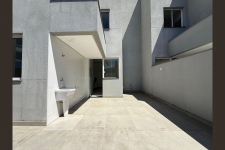 Apartamento à venda com 97m², 2 quartos e 2 vagasÁrea externa