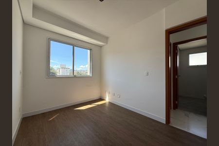 Apartamento para alugar com 2 quartos, 131m² em Padre Eustáquio, Belo Horizonte