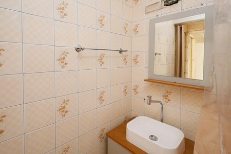 Apartamento à venda com 58m², 2 quartos e 1 vagaBanheiro 