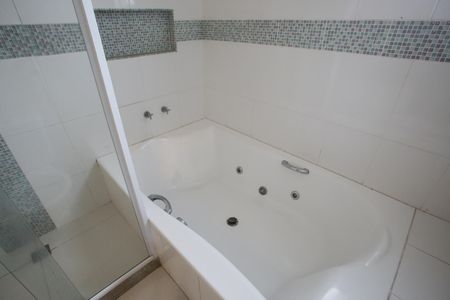 Casa para alugar com 70m², 2 quartos e sem vagaBanheiro da Suíte