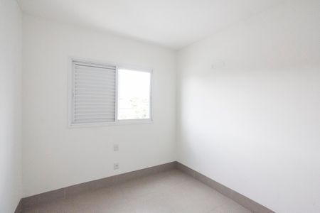 Apartamento para alugar com 94m², 3 quartos e 2 vagas Apartamento para alugar com 94m², 3 quartos e 2 vagasQuarto