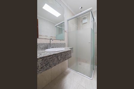 Casa à venda com 185m², 3 quartos e 4 vagasBanheiro