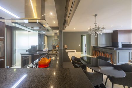 Apartamento para alugar com 110m², 2 quartos e 1 vaga Apartamento para alugar com 110m², 2 quartos e 1 vagaCozinha