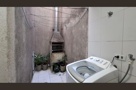 Casa de condomínio à venda com 80m², 3 quartos e 2 vagas Casa de condomínio à venda com 80m², 3 quartos e 2 vagasÁrea de serviço