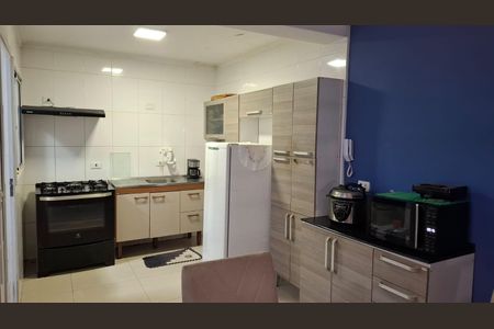 Casa de condomínio à venda com 80m², 3 quartos e 2 vagas Casa de condomínio à venda com 80m², 3 quartos e 2 vagasCozinha