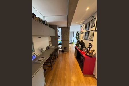 Apartamento à venda com 130m², 3 quartos e 2 vagas Apartamento à venda com 130m², 3 quartos e 2 vagasCozinha