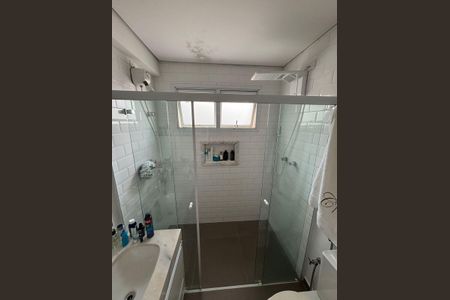 Apartamento à venda com 130m², 3 quartos e 2 vagas Apartamento à venda com 130m², 3 quartos e 2 vagasBanheiro