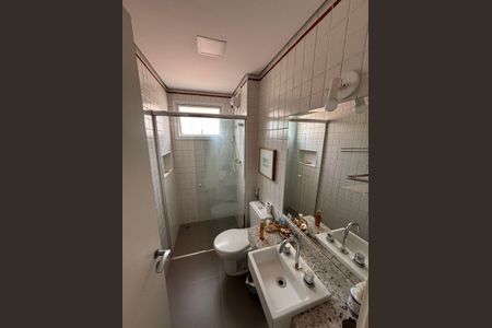 Apartamento à venda com 130m², 3 quartos e 2 vagas Apartamento à venda com 130m², 3 quartos e 2 vagasBanheiro
