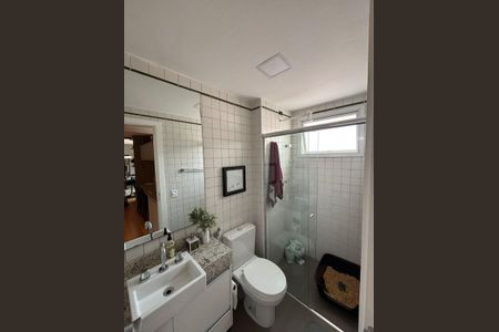 Apartamento à venda com 130m², 3 quartos e 2 vagas Apartamento à venda com 130m², 3 quartos e 2 vagasBanheiro