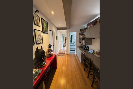 Apartamento à venda com 130m², 3 quartos e 2 vagas Apartamento à venda com 130m², 3 quartos e 2 vagasSala