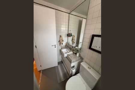 Apartamento à venda com 130m², 3 quartos e 2 vagas Apartamento à venda com 130m², 3 quartos e 2 vagasBanheiro