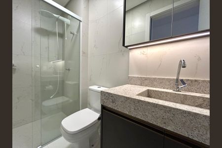 Apartamento para alugar com 61m², 2 quartos e 1 vaga Apartamento para alugar com 61m², 2 quartos e 1 vagaBanheiro social