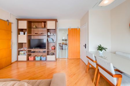 Apartamento à venda com 84m², 3 quartos e 2 vagas Apartamento à venda com 84m², 3 quartos e 2 vagasSala