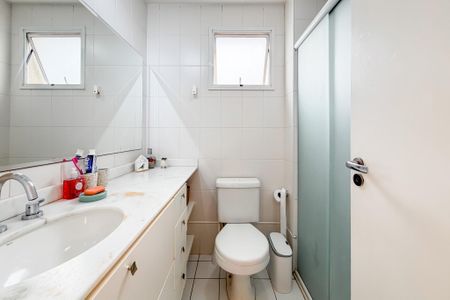 Apartamento à venda com 84m², 3 quartos e 2 vagas Apartamento à venda com 84m², 3 quartos e 2 vagasBanheiro da Suíte