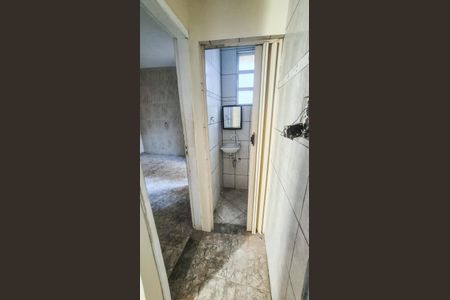 Casa para alugar com 90m², 2 quartos e sem vagaBanheiro 