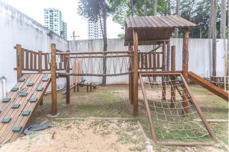 Apartamento à venda com 92m², 3 quartos e 2 vagas Apartamento à venda com 92m², 3 quartos e 2 vagasPlayground