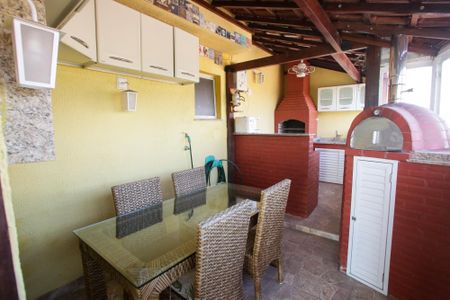 Apartamento à venda com 177m², 2 quartos e 2 vagasChurrasqueira da Cobertura