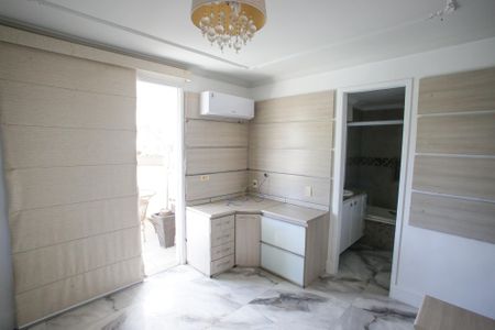 Apartamento à venda com 177m², 2 quartos e 2 vagasQuarto Suíte