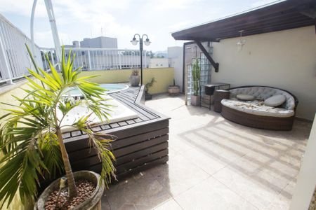 Apartamento à venda com 177m², 2 quartos e 2 vagasPiscina da Cobertura