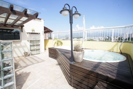 Apartamento à venda com 177m², 2 quartos e 2 vagasPiscina da Cobertura