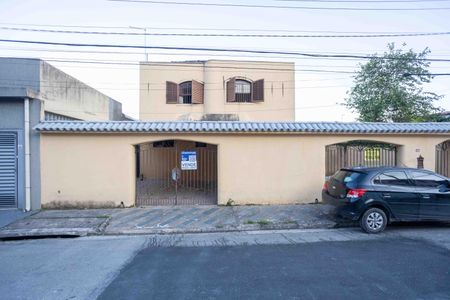 Casa à venda com 300m², 4 quartos e 4 vagasFachada